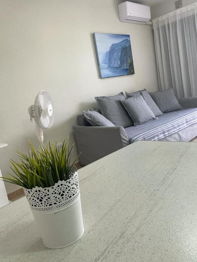 شقة Acantilado de los Gigantes  في Apartamento Cerca De La Playa المظهر الخارجي الصورة