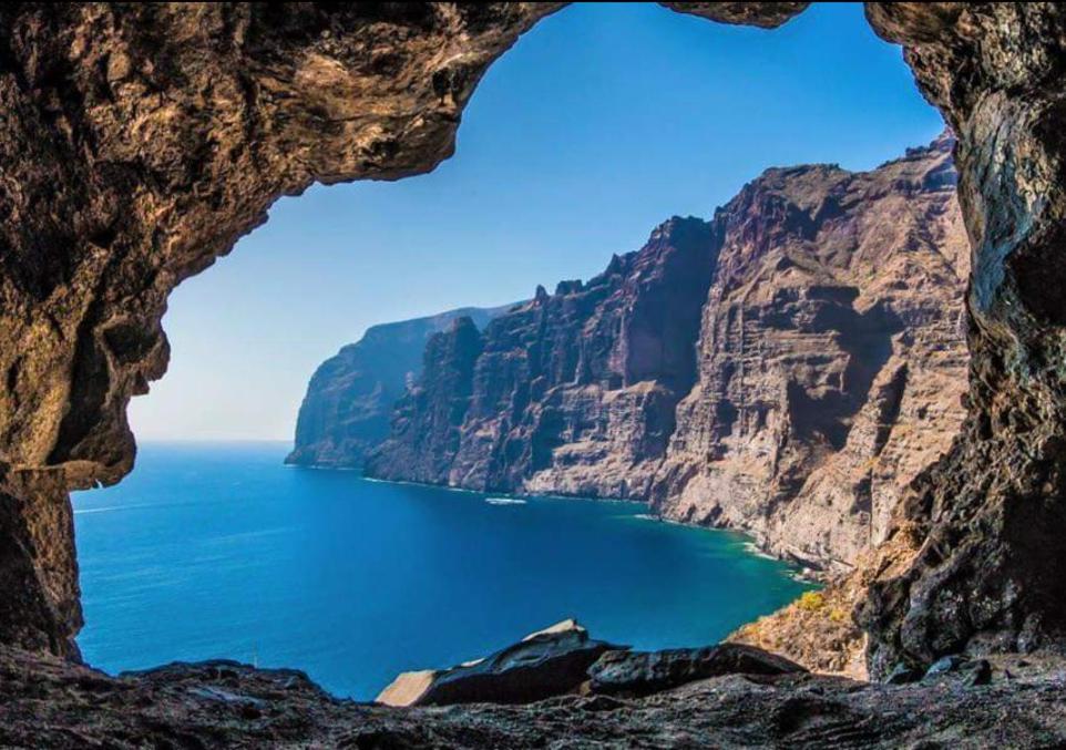 شقة Acantilado de los Gigantes  في Apartamento Cerca De La Playa المظهر الخارجي الصورة